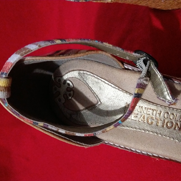 Kenneth Cole Reaction Sandal Wedge - Picture 7 of 8